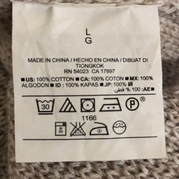 Oatmeal Old Navy sweater - Picture 4 of 4